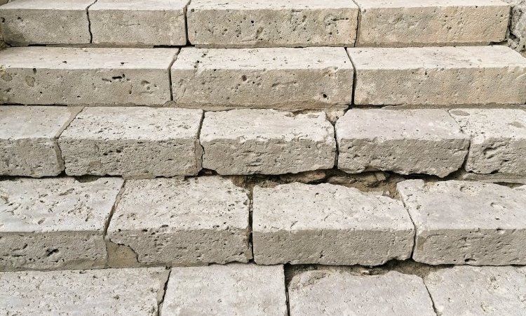 Escalier en pierre après décapage